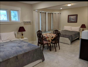 House for 13 Guest and close to Clifton Hill,Casino,Horseshoes Falls